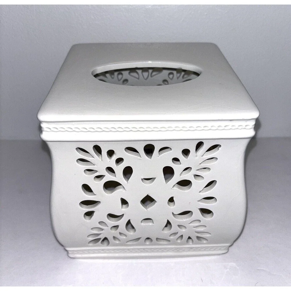 Country Living White Ceramic Tissue Cover
